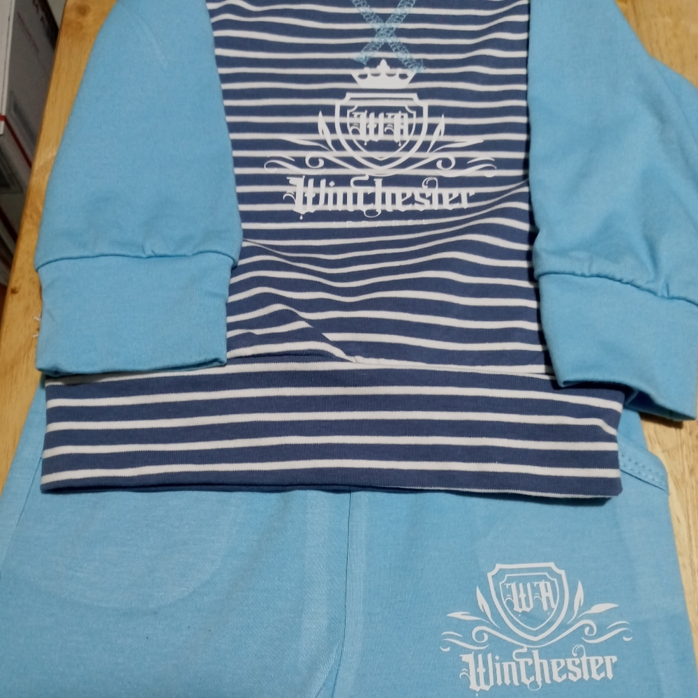 Brand new 18mths 2 piece outfit.